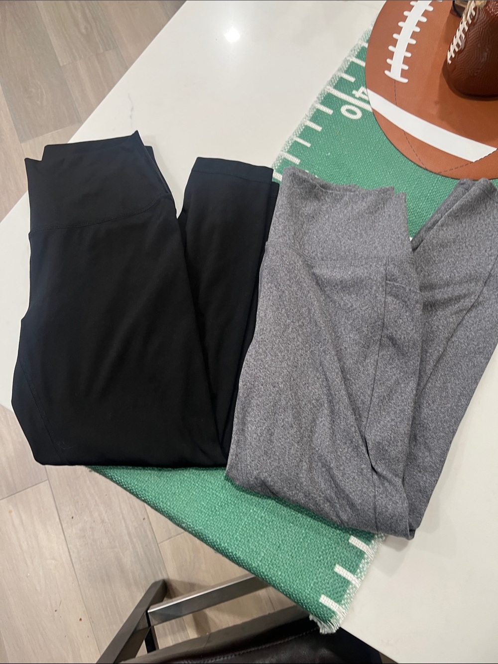 Women’s High-Waist Ankle length Active Leggings- Black and Gray